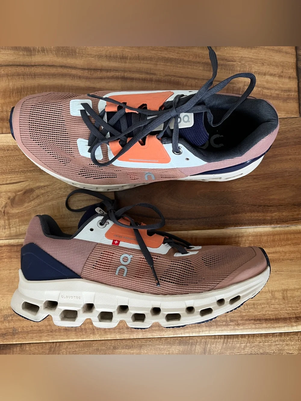 Women’s OnCloud Cloud Stratus 2 in Cork Fawn size 8